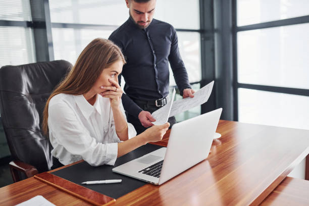 Avant tout, un contenu performant doit guider l’utilisateur vers une action. Ensuite, il doit répondre à un besoin précis.